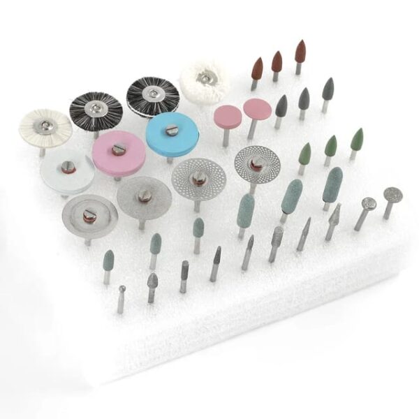 KIT DE POLISSAGE COMPOSITE ( SUR PIECE A MAIN)
